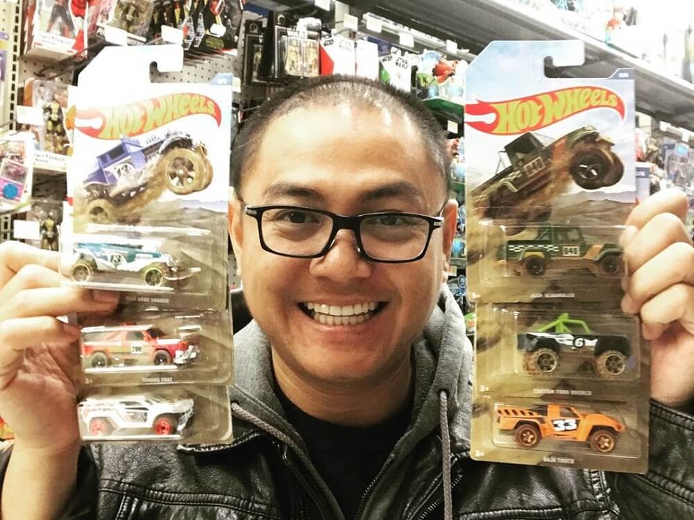 Pasar loak menjadi tempat langganan Bayu untuk mencari koleksi Hot Wheels klasik